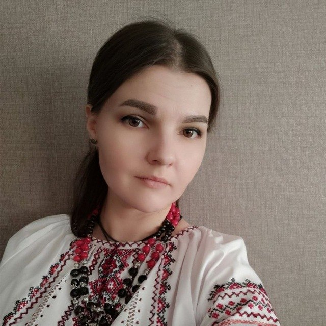 Maryna Stovbur — CEO
